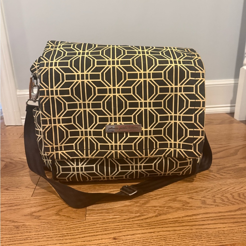 PETUNIA PICKLE BOTTOM 🌸Boxy Backpack-black and white geometric diaper bag